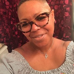 Meet your Posher, Moneak